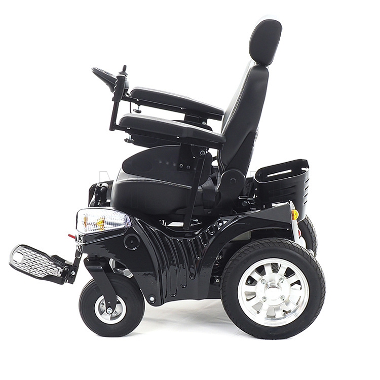 MET INVACAR Кресло-коляска с электроприводом МЕТ